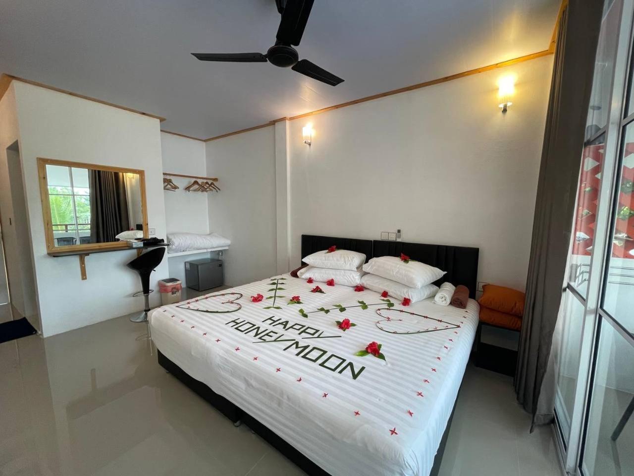 Dacha Thoddoo White Sand Buitenkant foto